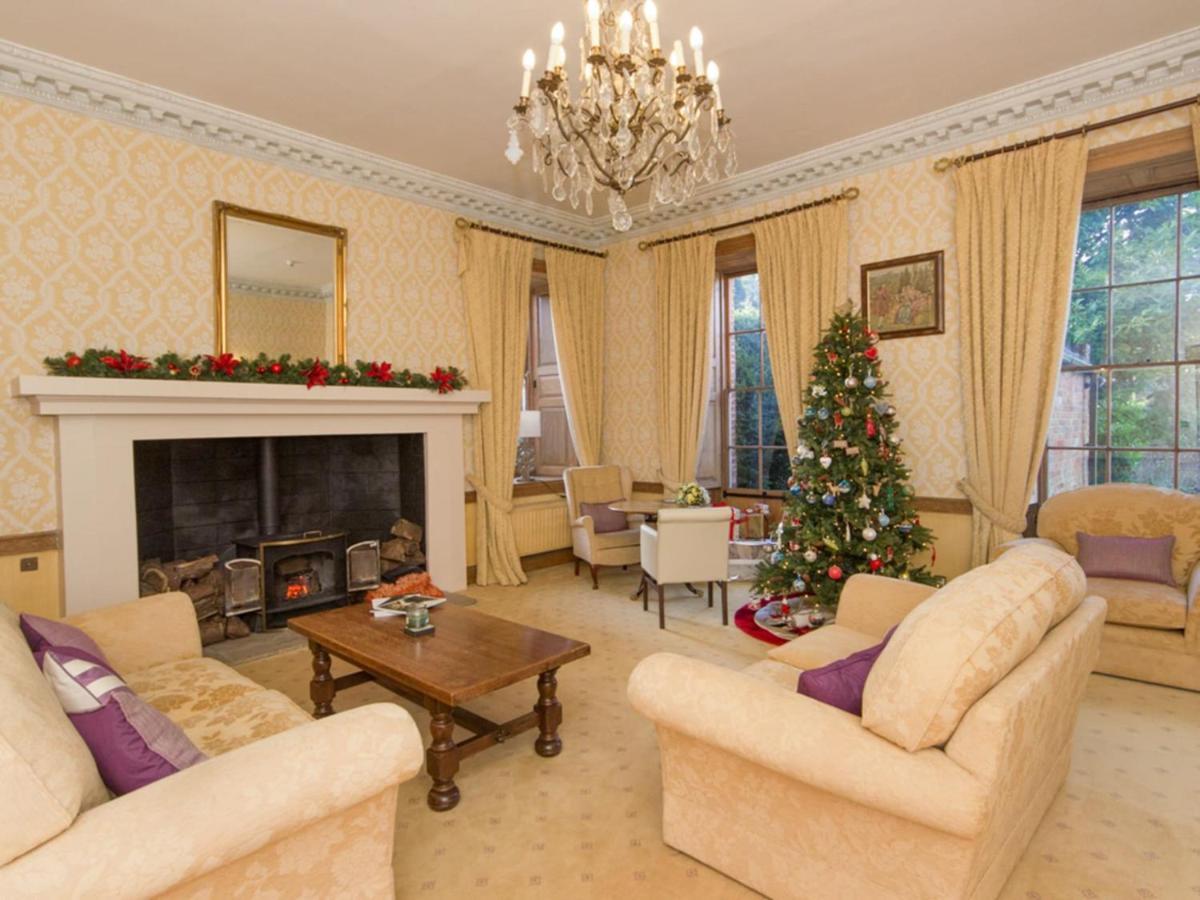 Hockwold Hall Villa Hockwold cum Wilton Екстериор снимка